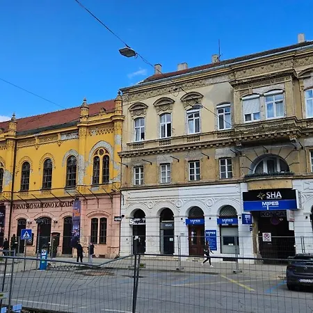 Eleven Apartment - Very Center - Free Parking Osijek Exteriör bild